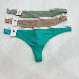 Extra Large Calvin Klein Thongs